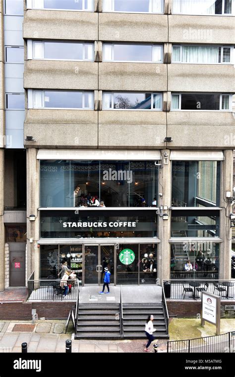 starbucks in der nähe.
